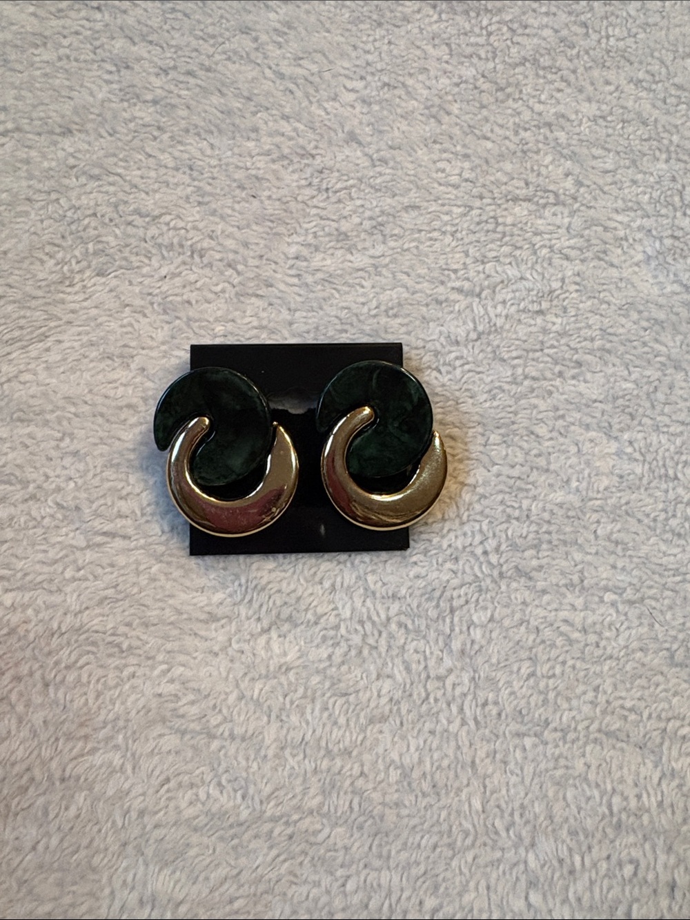 Vintage Gold and Dark Green Swirl Earrings